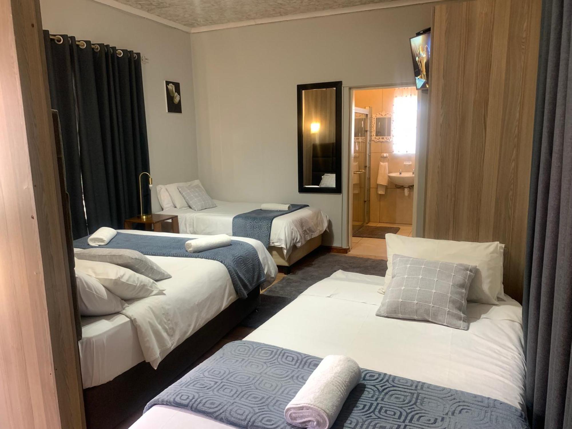 Victoria Oaks Guesthouse Victoria West Buitenkant foto