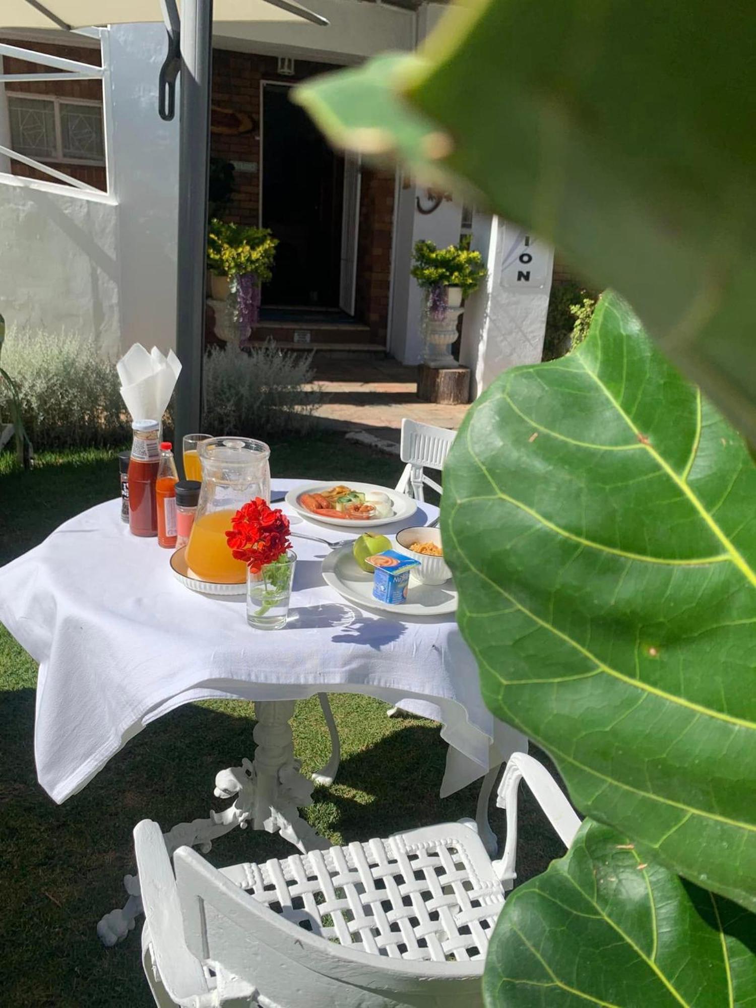 Victoria Oaks Guesthouse Victoria West Buitenkant foto